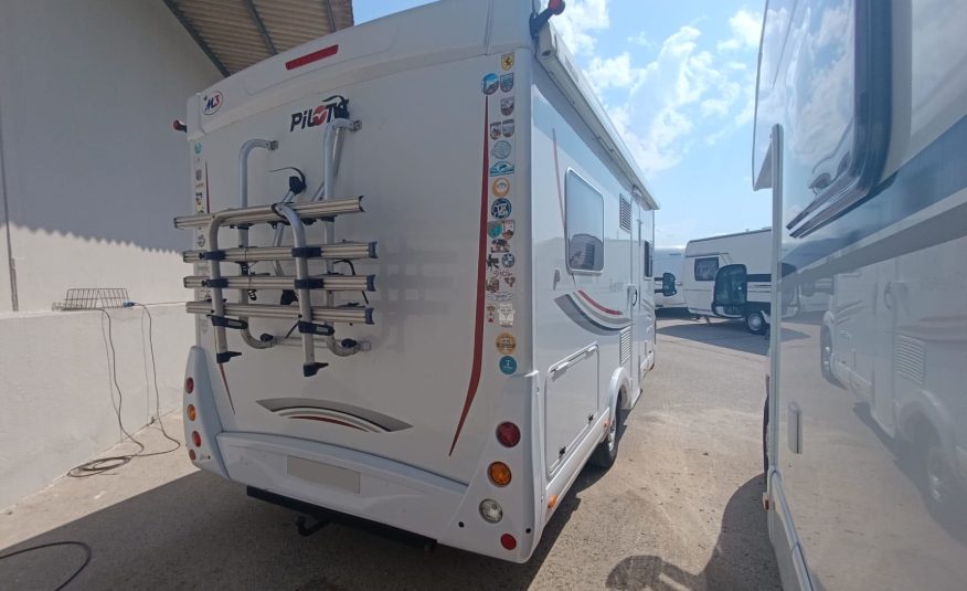 Pilote Adventure 716P